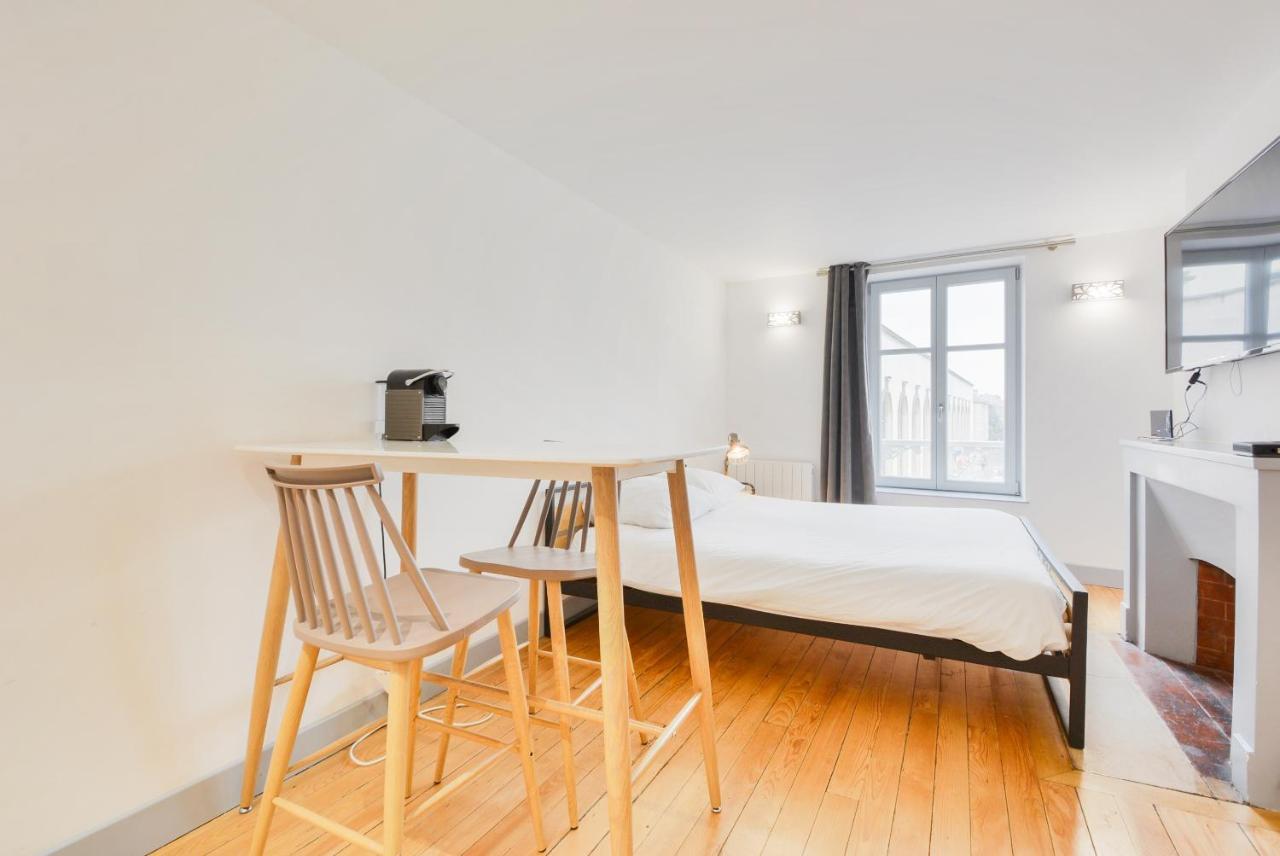 16 Rue Des Dominicains Apartment Nancy Bagian luar foto