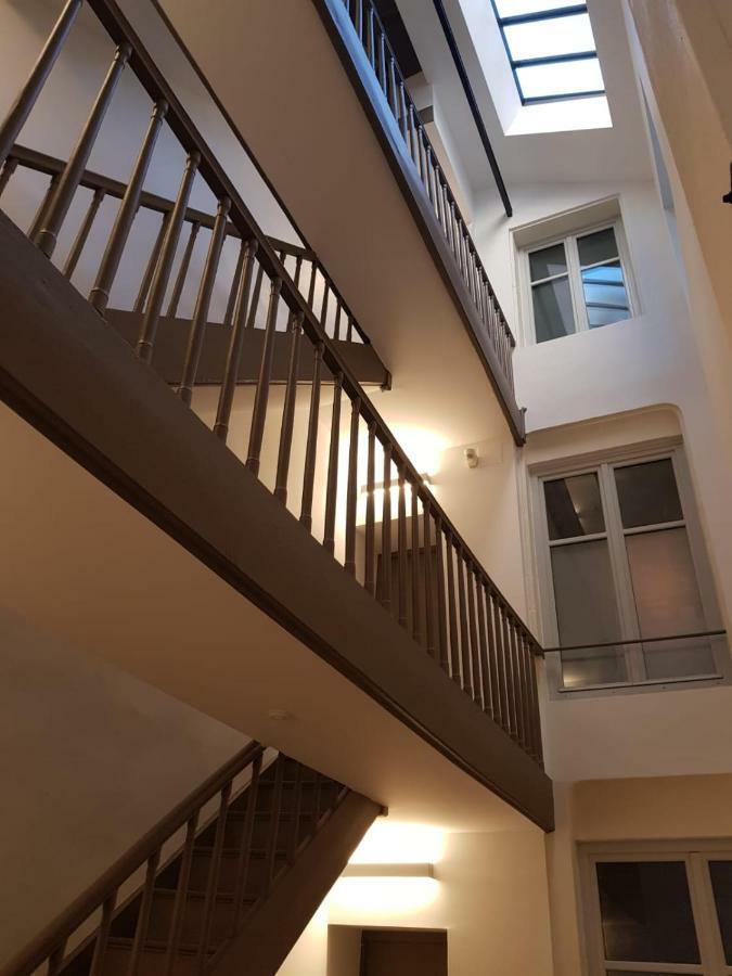 16 Rue Des Dominicains Apartment Nancy Bagian luar foto