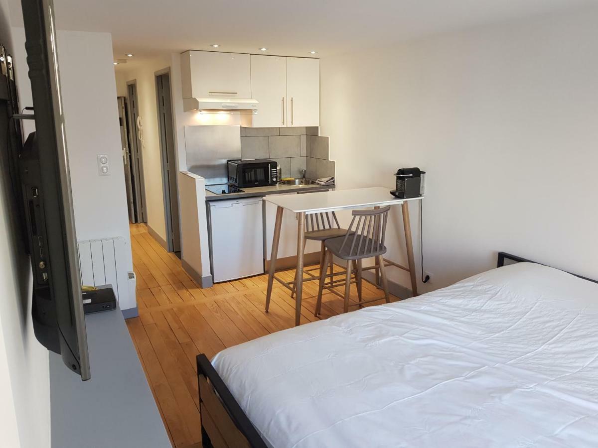 16 Rue Des Dominicains Apartment Nancy Bagian luar foto